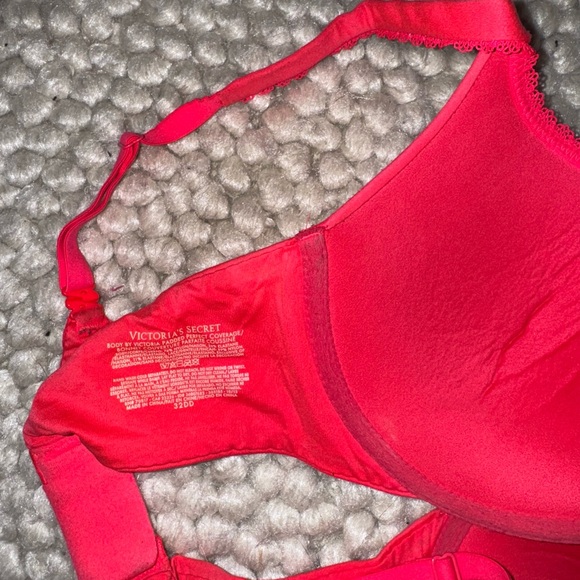 PINK Victoria's Secret Coral and Red Lace Bras - Picture 5 of 10